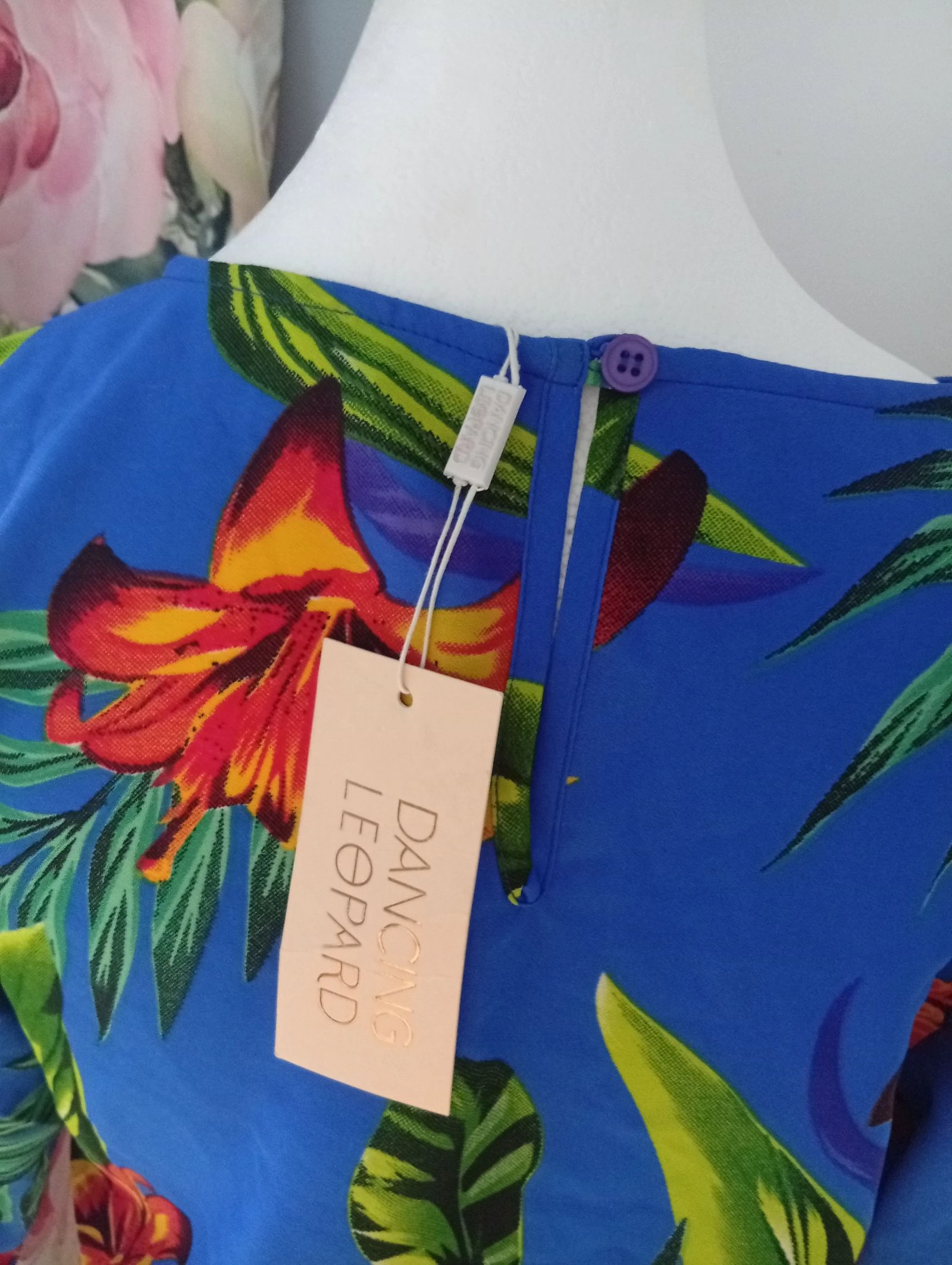 Combishort fluido leve gola V coração cruzado indica tamanho 34 pode servir a um 36 – photo 3